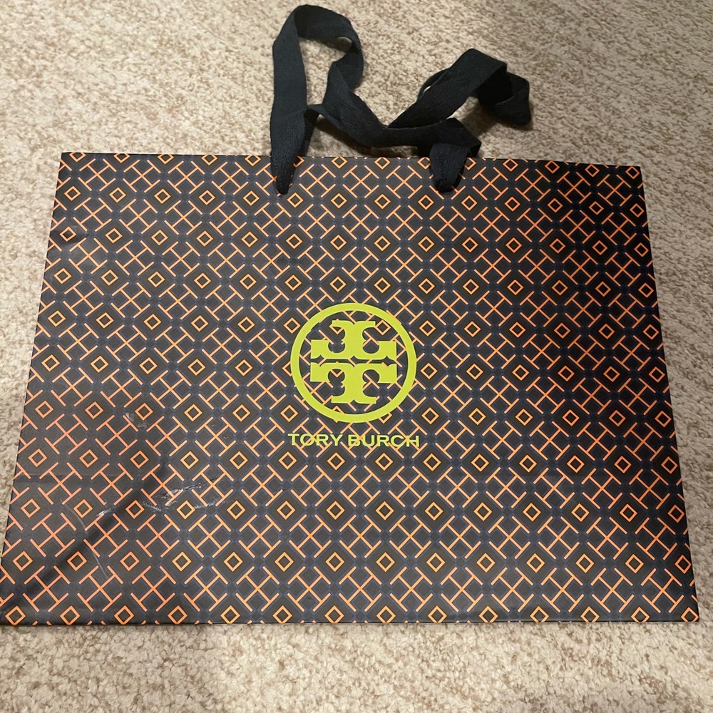 Tory Burch, Marciano shopping bags